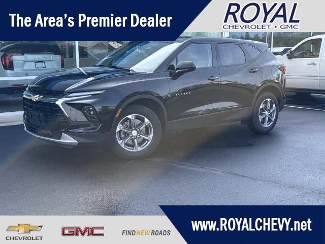 2025 Chevrolet Blazer 2LT in Black — front three-quarter view
